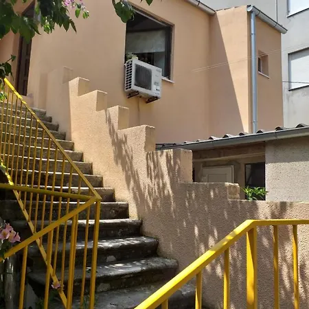 Enjoy Summer Апартаменти *